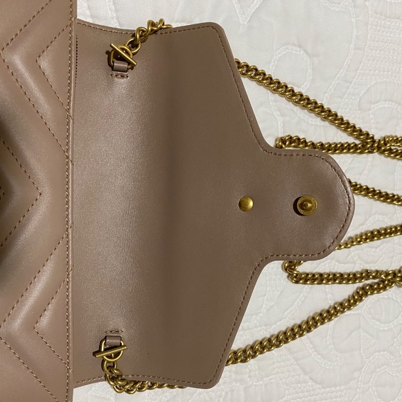 Authentic Gucci Marmont Crossbody - Picture 11 of 12